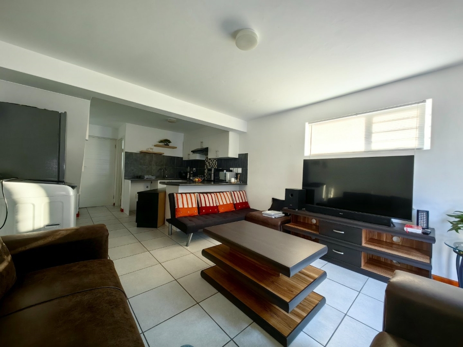 2 Bedroom Property for Sale in Stratford Green Western Cape